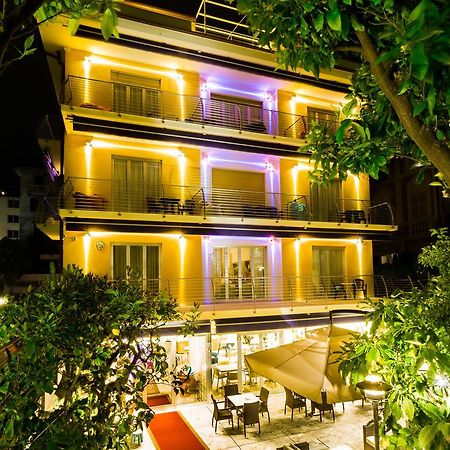 Hotel Villa Delibera ヴァラッツェ エクステリア 写真